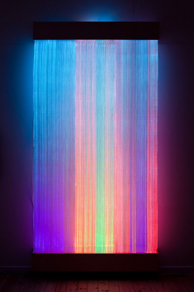 2011
Weavings in optic fibres and paper yarn, light monitors 
Dimensions: 
150 x 250 cm 
200 x 250 cm 
250 x 250 cm