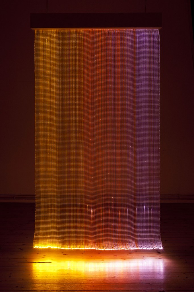 2012 
Optic fiber tapestry 
285 x 160 x 18 cm 
Unique piece