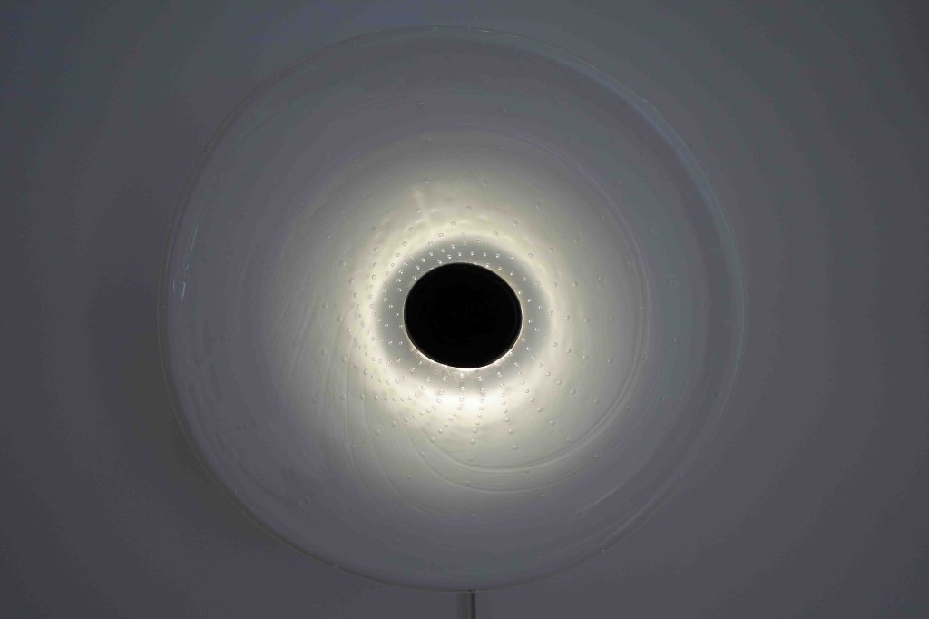 2014
Wall lamp
Hand blown glass (Tero Valimar, Hanna Tervo)
Iltalla
36 / 32,5 / 30 cm