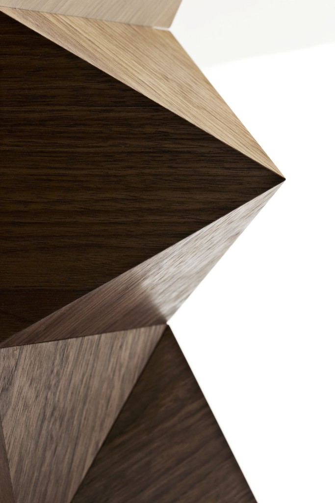 Detail
2015
American Walnut and Santos Rosewood
55 x 55 x 46(h) cm 
Limited editions of 8 + 2 AP 
Handmade by the artist
