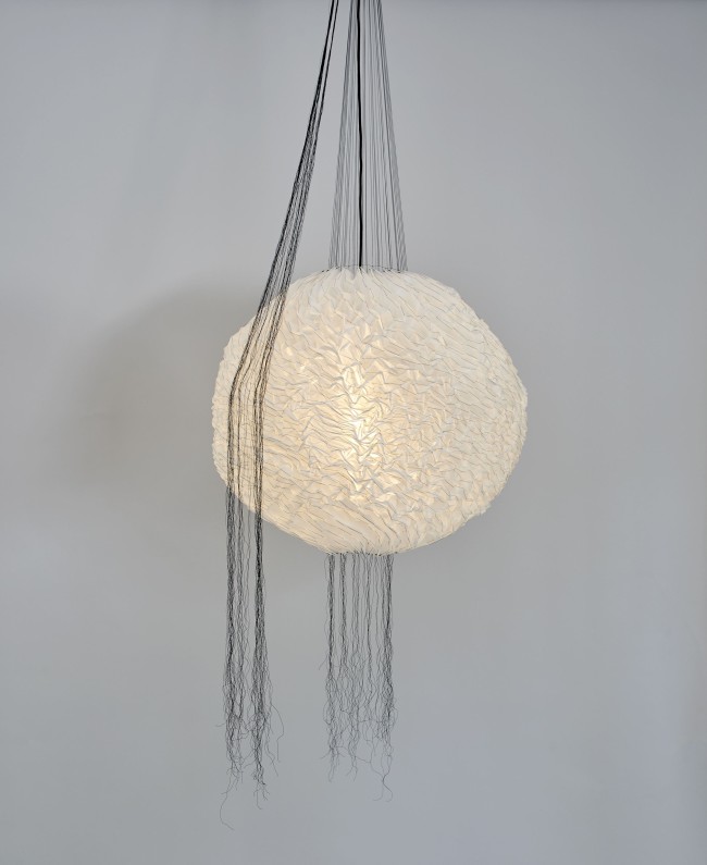 2015
Sound absorbing pendant
Textile, polyester threads.
Diameter 80 cm / height adjustable
limited edition of 12