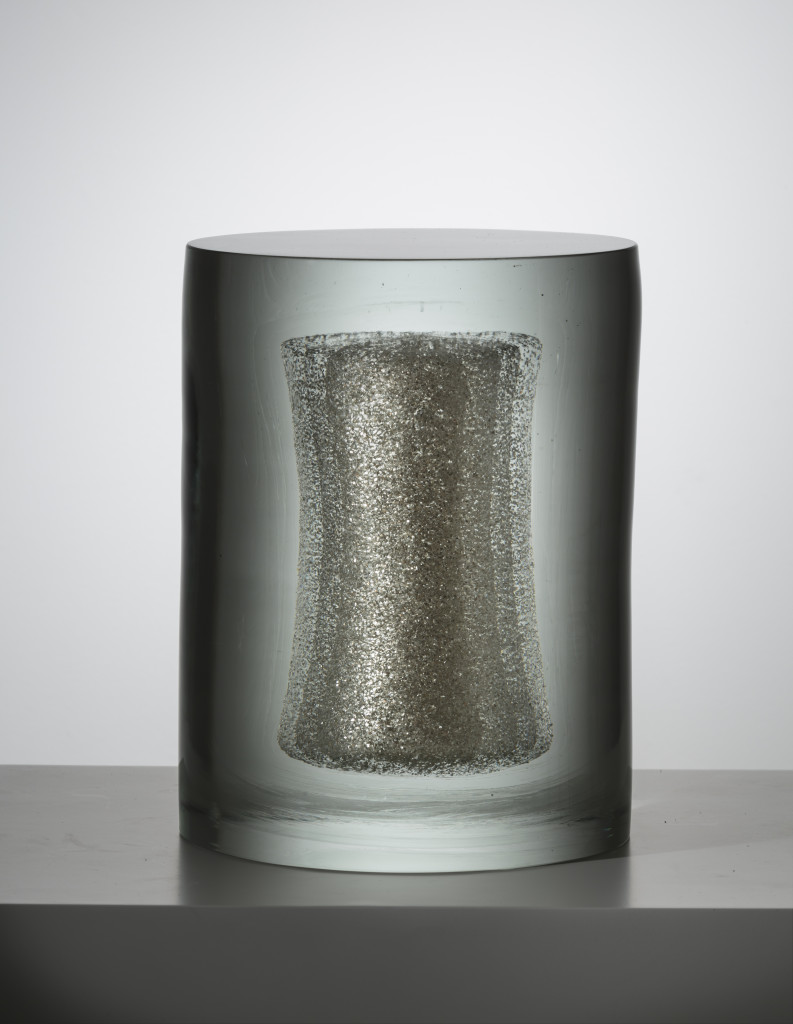 2016
Hand blown Glass, Silver
31 x 23 x 23 cm 
Unique piece