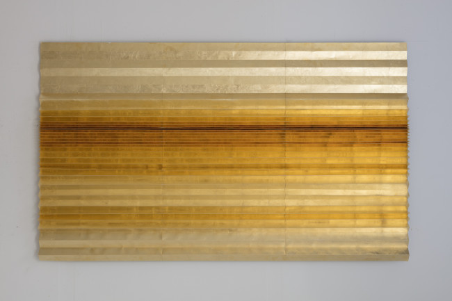 2017
127 x 210 x 8 cm 
Pleated paper, gold leaf
Unique piece