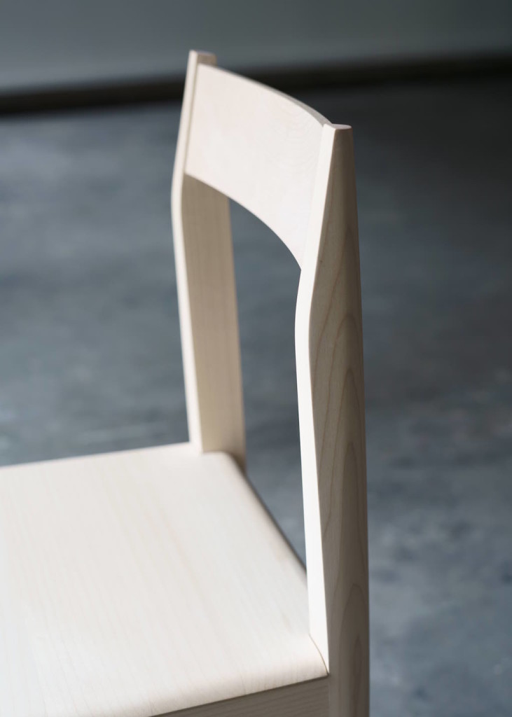 Chair
Maple
34 x 38 x 78 cm
Limited editions of 12 in different woods