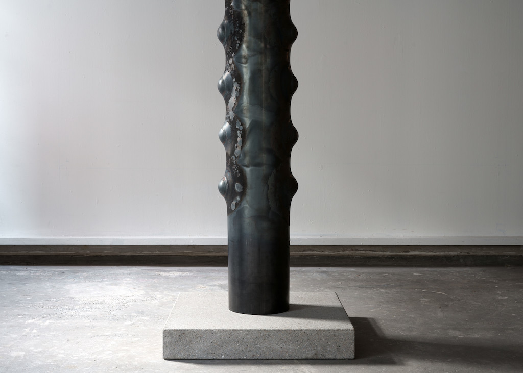 2018
Sculpture
Steel tube 
250 x 21 cm