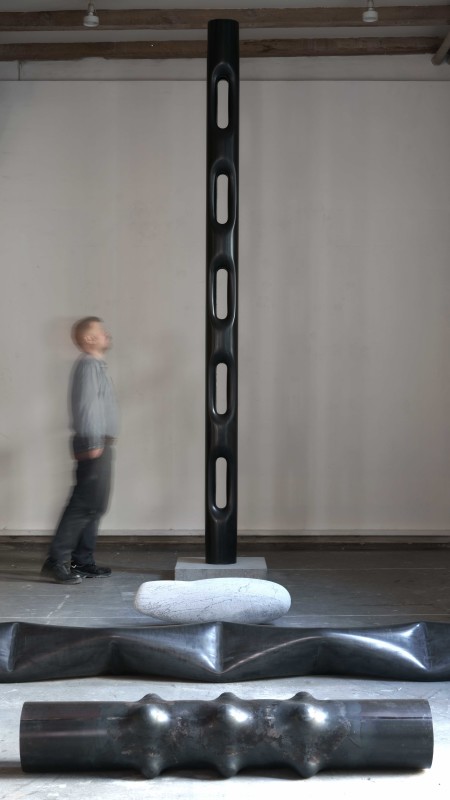 Totem, 2018
Sculpture
Steel tube
370 x 21 cm