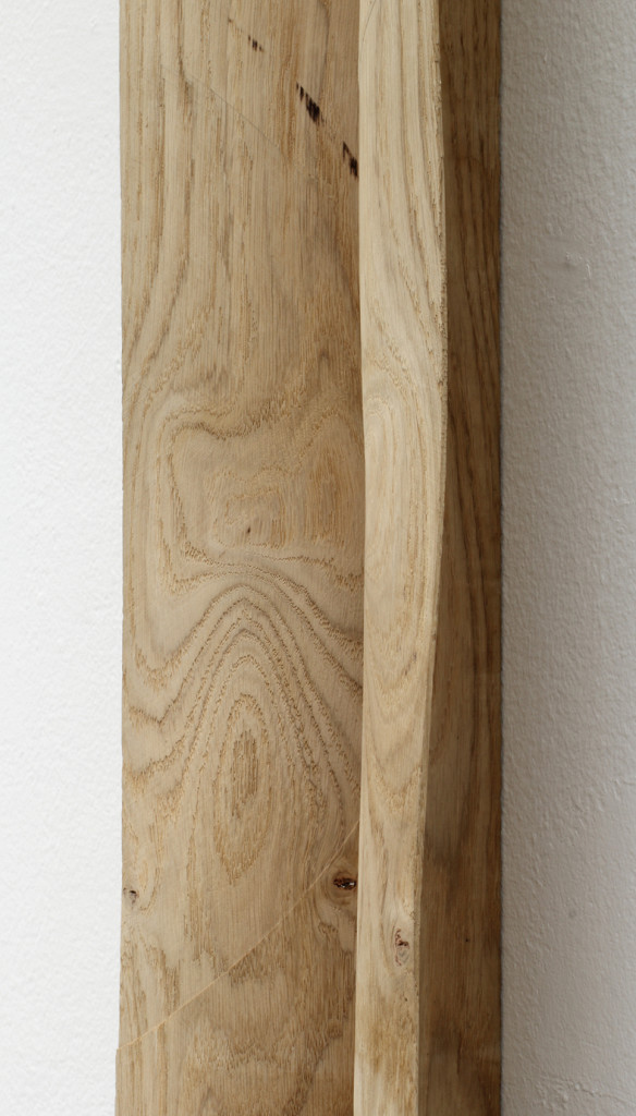 Detail
2019
111 x 18 x 10 cm
Steam bent oak
Unique piece made by the artist