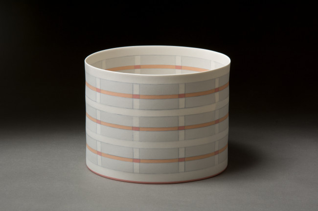 2020
Porcelain
Ø18 x 14 cm
Unique piece