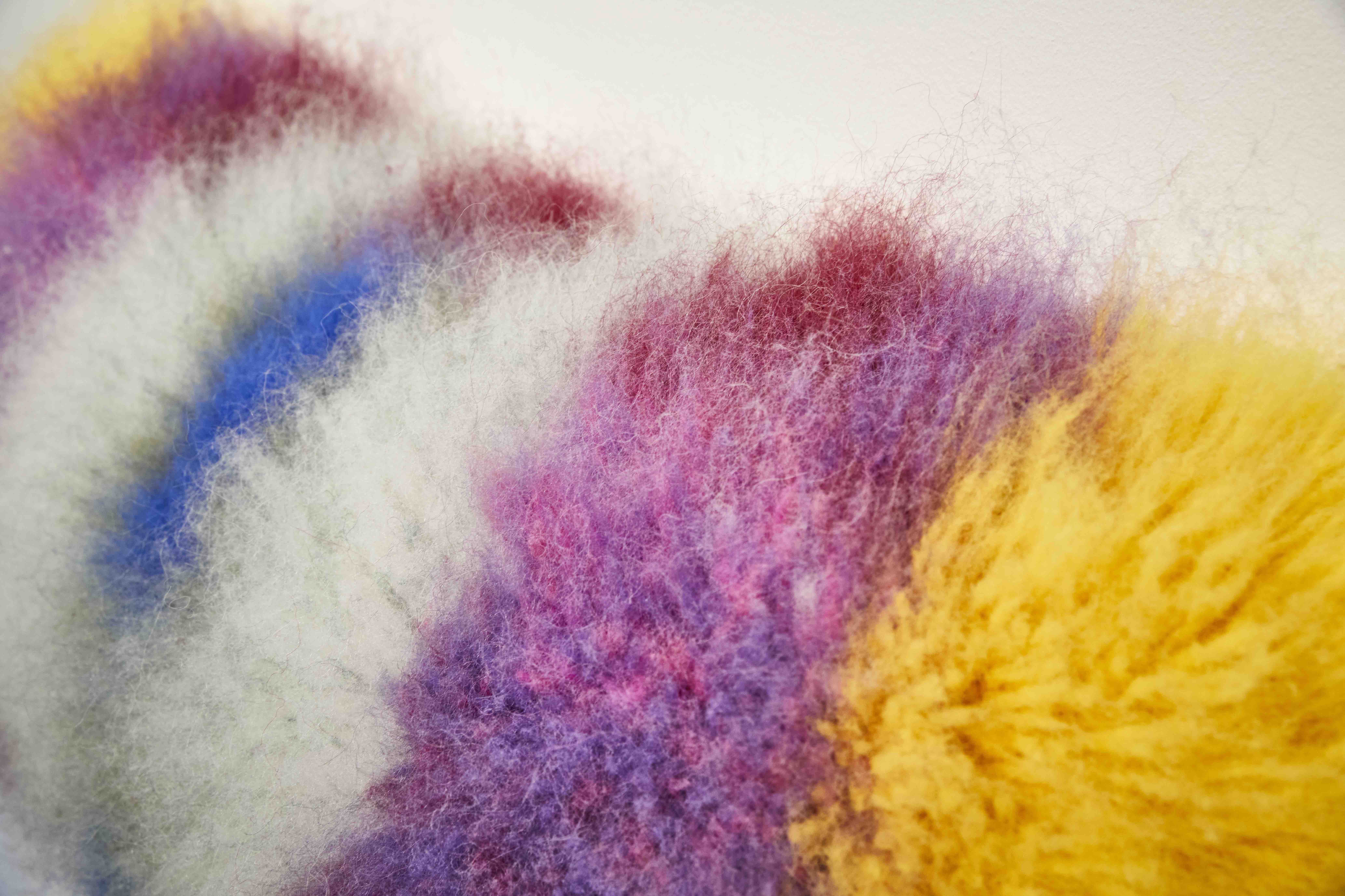 2019-2020
Icelandic un-spun wool and cotton warp
95 x 50 x 26 cm
Unique piece