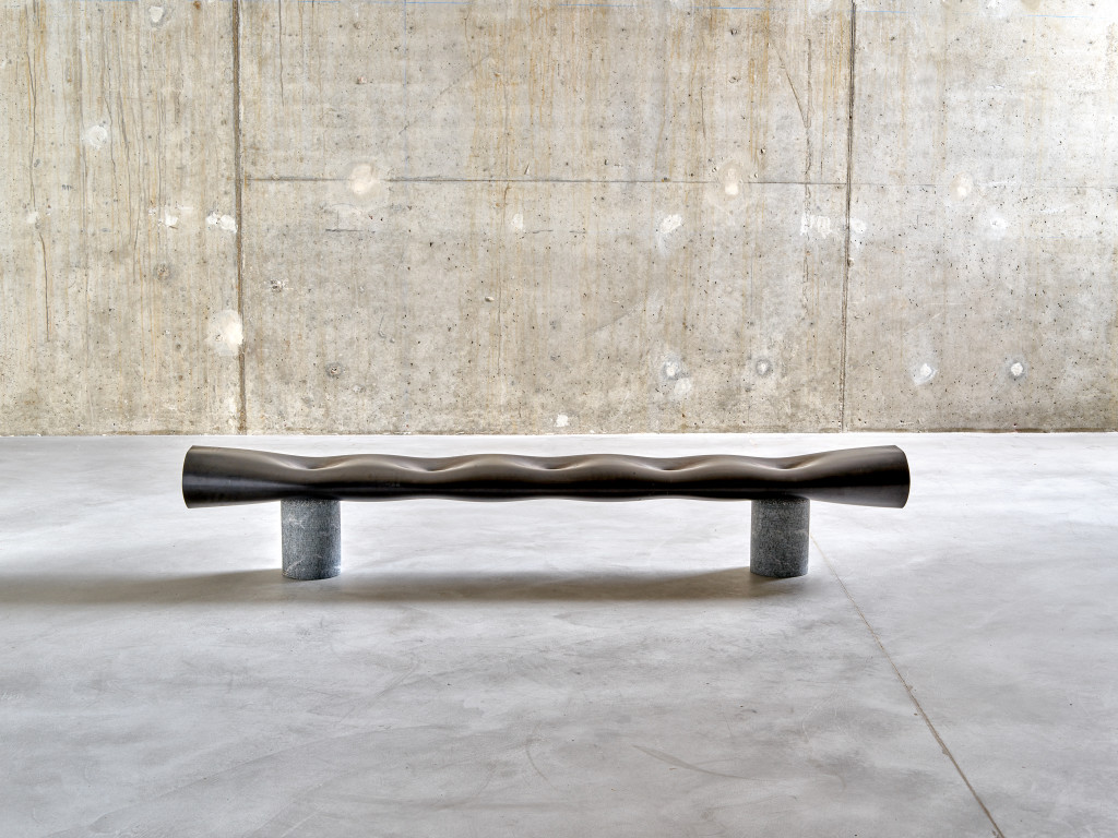 2022
ca. 200 x 30 x 37 cm
Steel and natural stone
Limited edition of 5