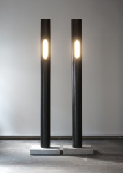 2018
Lamp
Steel tube, LED light
280 x 30 x 30 cm